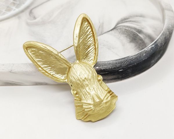 Brooch Bunny