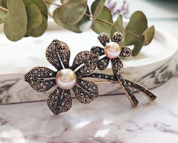 Brooch Flower