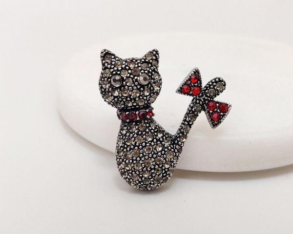 Brooch Cat