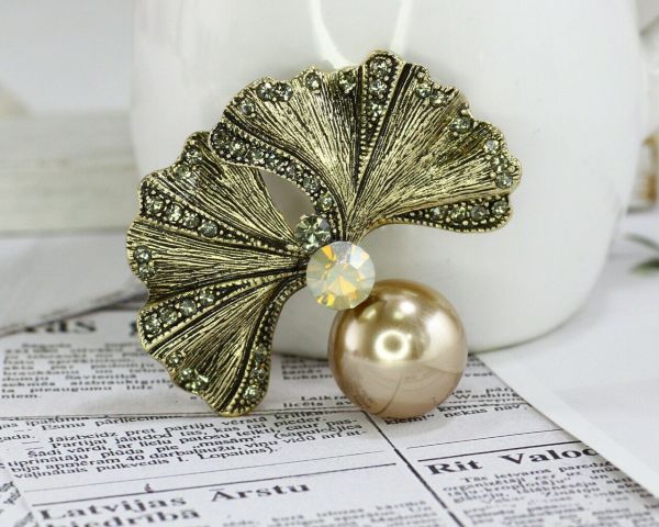 Brooch F662374807160