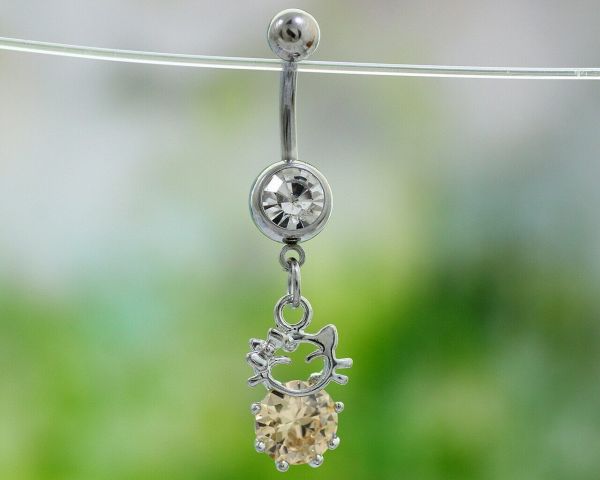 Navel piercing F389