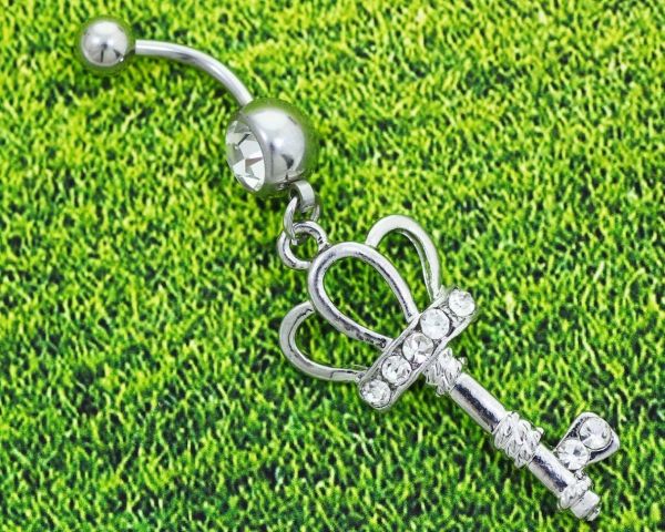 Navel piercing F396