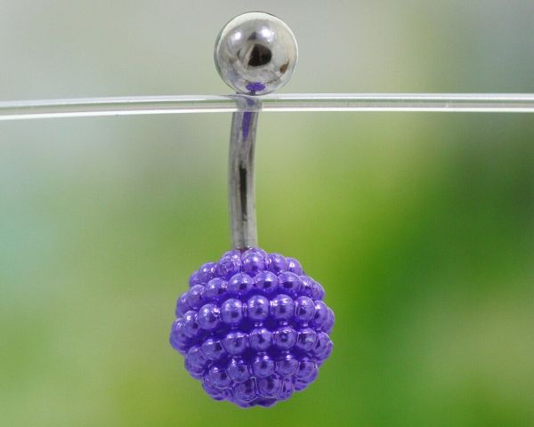 Navel piercing F410