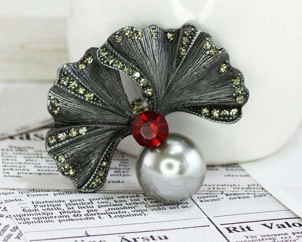 Brooch F662174807160