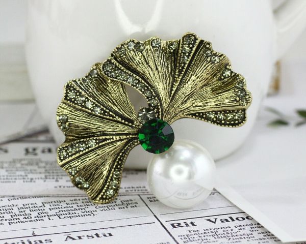 Brooch F662474807160